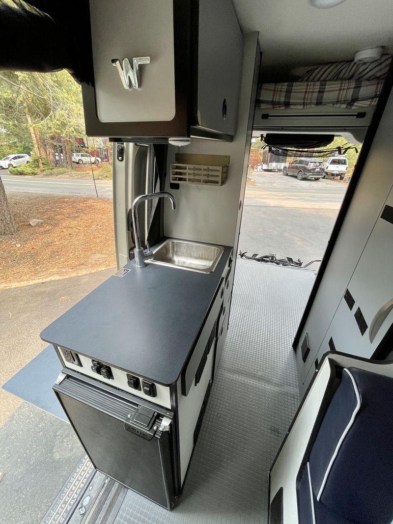 Picture 5/10 of a 2021 Winnebago Revel for sale in Tahoe City, California
