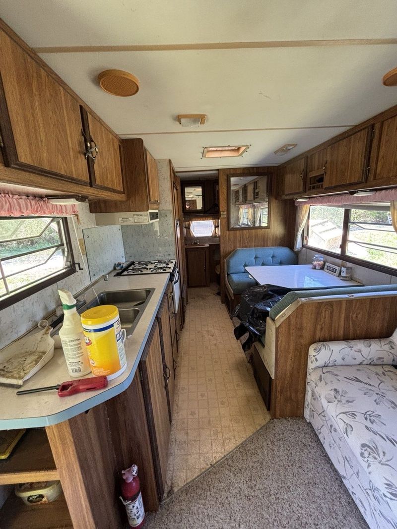 Picture 1/19 of a 1989 Catalina coachmen for sale in Graham, North Carolina