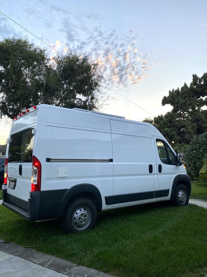 Picture 5/18 of a 2014 Ram Promaster 1500 for sale in Long Beach, California
