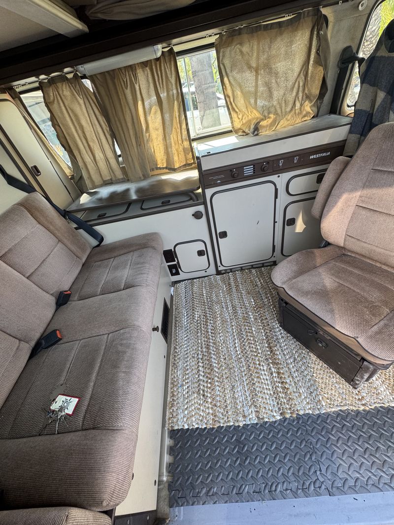 Picture 5/10 of a 1986 Volkswagen Westfalia Vanagon for sale in Oceanside, California