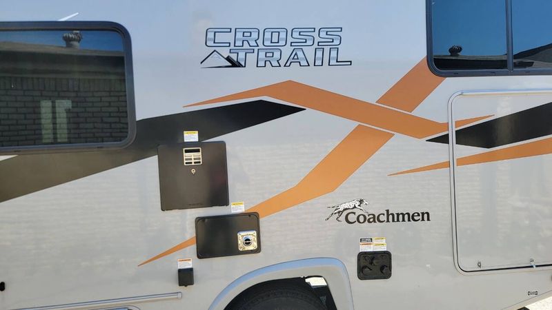 Picture 3/21 of a 2022 Ford Transit for sale in Dallas, Texas