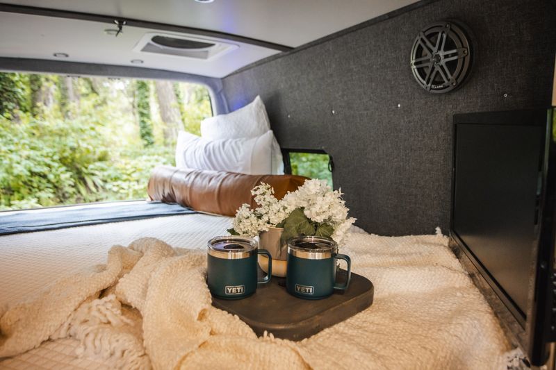 Picture 3/30 of a 2022 Mercedes Sprinter Van 170 Sleeps 4 for sale in Seattle, Washington