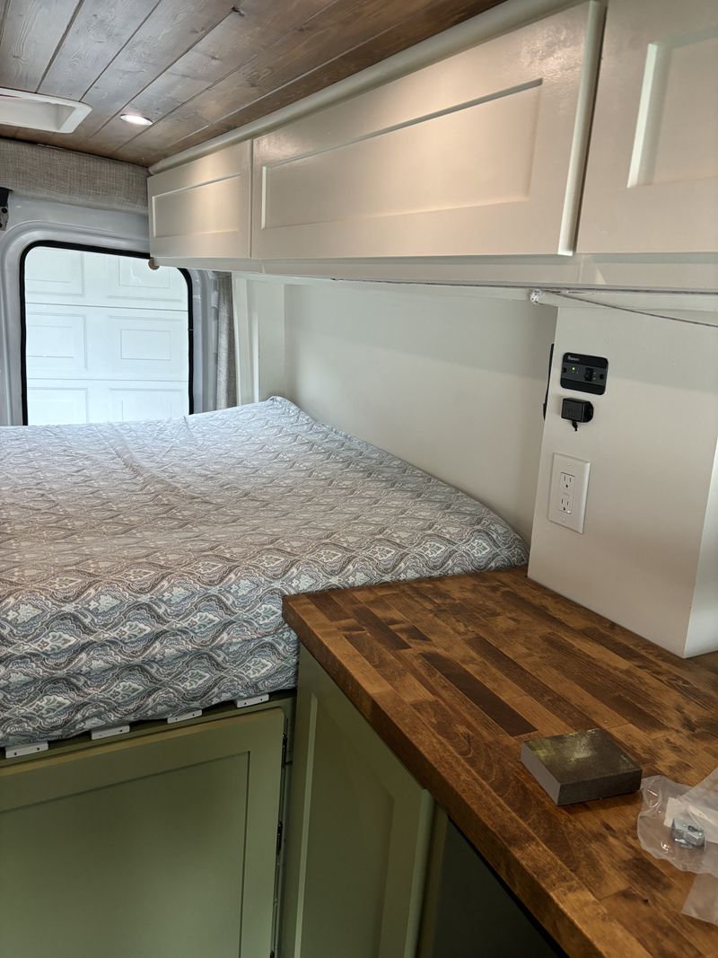 Picture 3/28 of a 2019 Ford Transit 250 Medium Roof 148” Wheelbase for sale in Green Bay, Wisconsin