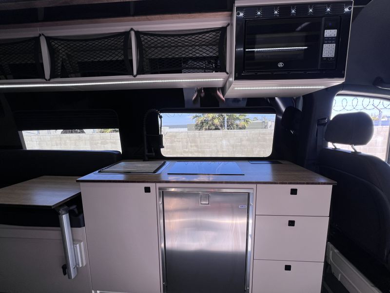 Picture 4/15 of a  27 North Venture - Sprinter 170 AWD for sale in Seal Beach, California