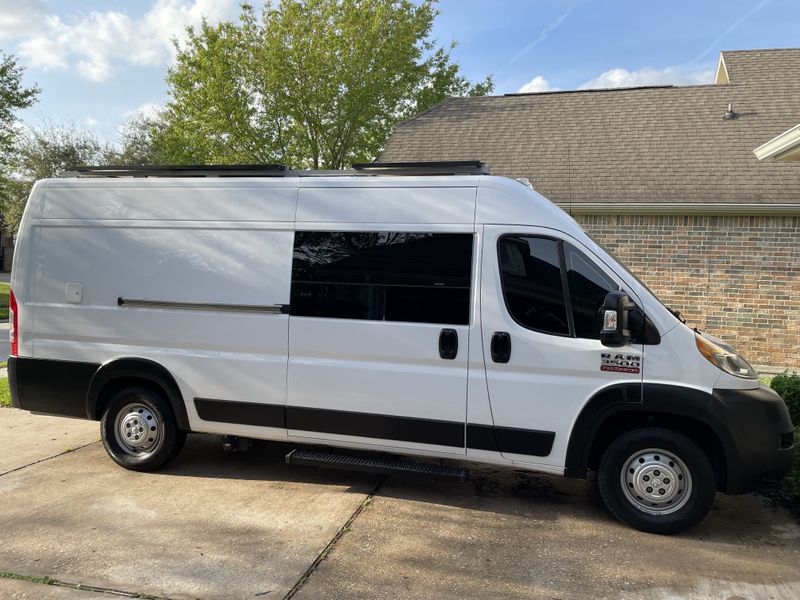 Picture 1/16 of a Off Grid Four Seasons ProMaster 3500 Vanlife Dream for sale in Humble, Texas