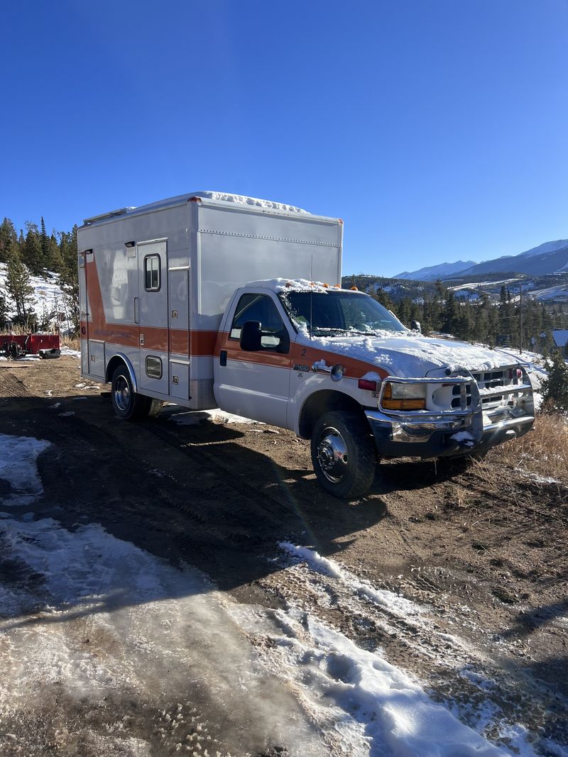 Picture 2/20 of a 1999 ford f 450 4x4 ambulance body rv conversion for sale in Silverthorne, Colorado