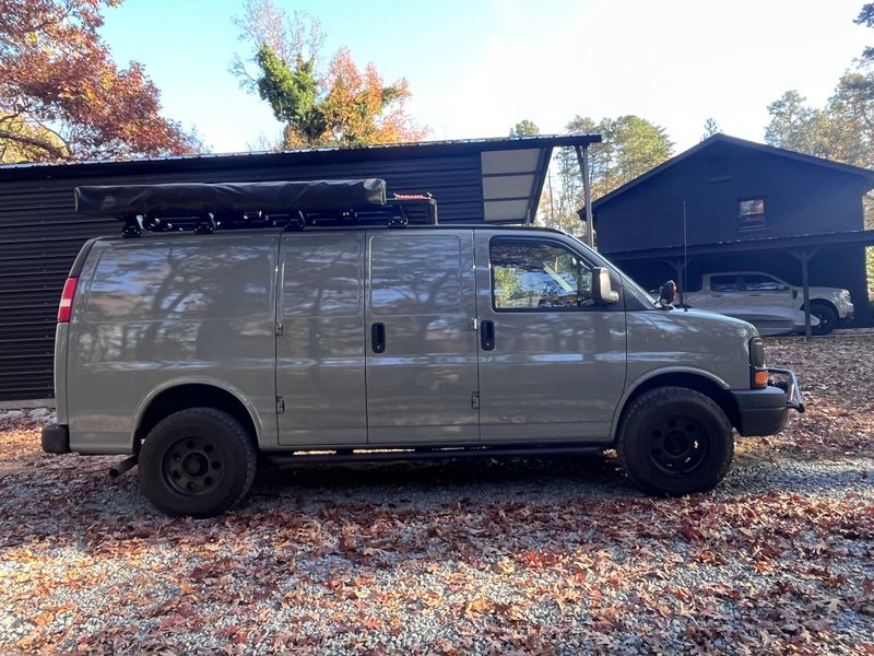 Picture 1/12 of a 2009  Chevrolet Express 1500 AWD for sale in Clover, South Carolina