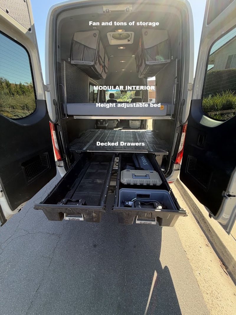 Camper Van For Sale: 2022 2WD Mercedes Benz Crew Weekender Campervan f