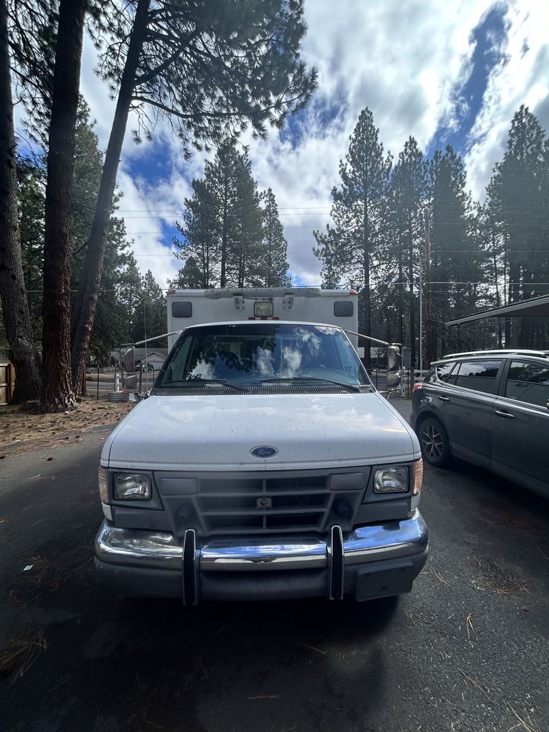 Picture 5/10 of a 1997 Ford E350 Converted Ambulance for sale in Rockville, Utah