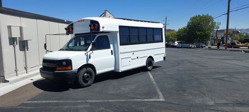 Picture 2/5 of a Thomas Chevrolet 6.6lt duramax 2011 for sale in Reno, Nevada