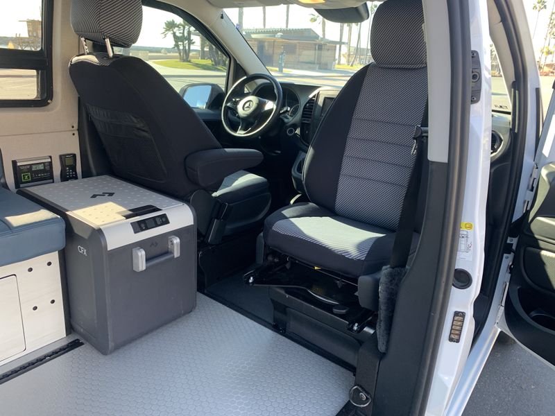 Picture 3/16 of a Mercedes Metris 2020 Camper Van for sale in Corona, California
