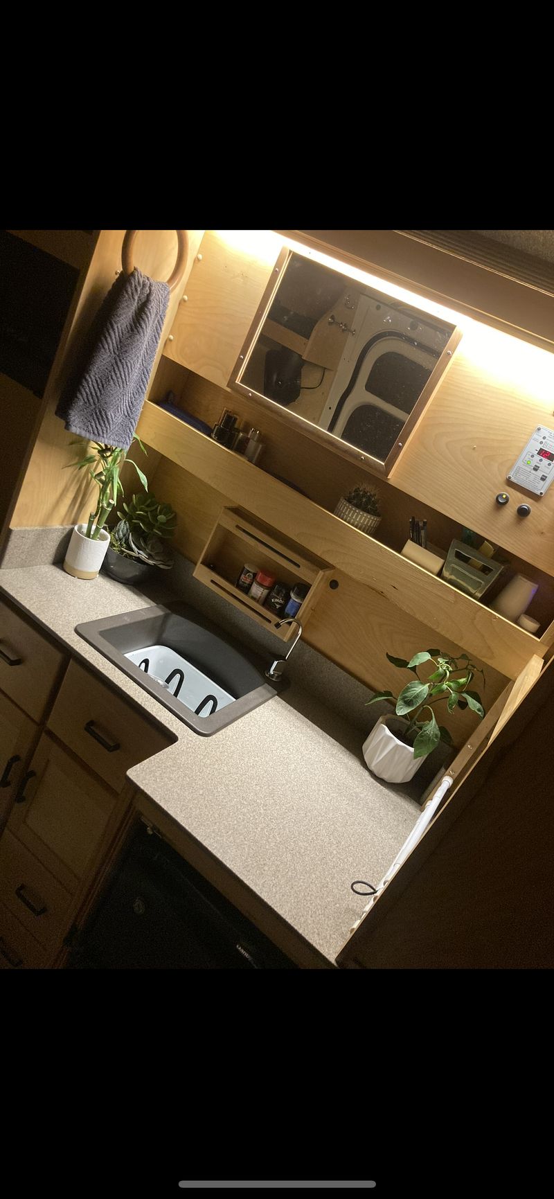 Picture 5/11 of a 2008 Dodge Sprinter 2500 for sale in Saint George, Utah