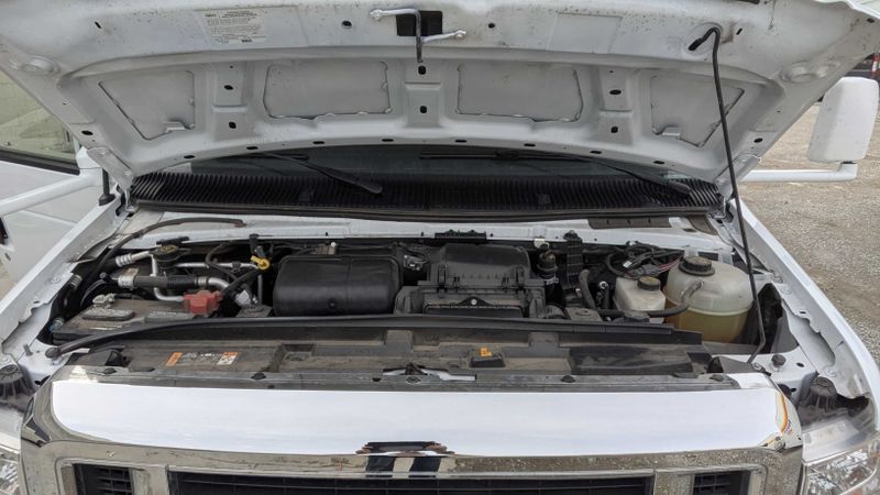 Picture 2/28 of a Ford Ford E-Series 350 cutaway 2.3 Mjet 130cv L3H2 for sale in Union City, California