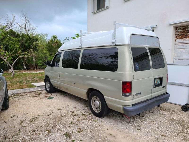 Picture 4/13 of a 2006 Ford E-150 Hightop Camper build for sale in Nashville, Tennessee