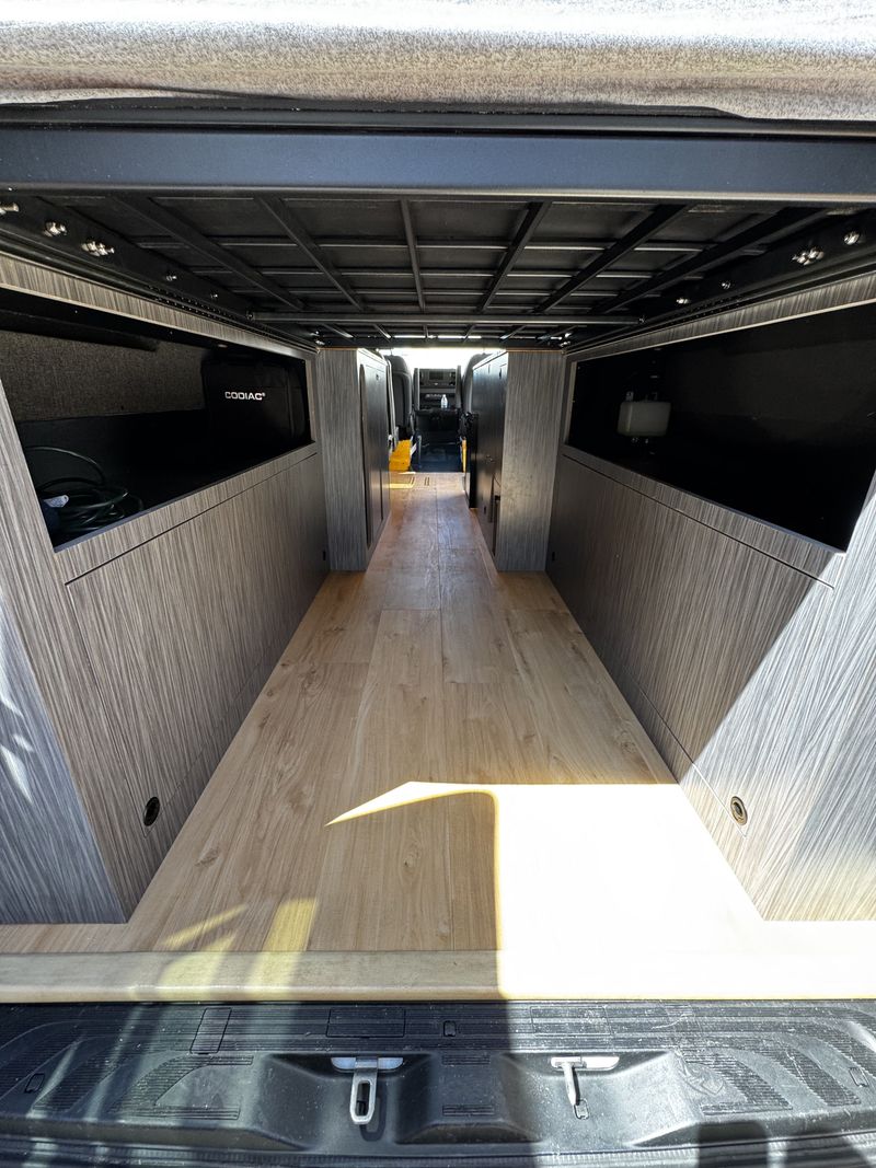 Picture 5/21 of a Yellowstone luxury Sprinter for sale in Las Vegas, Nevada