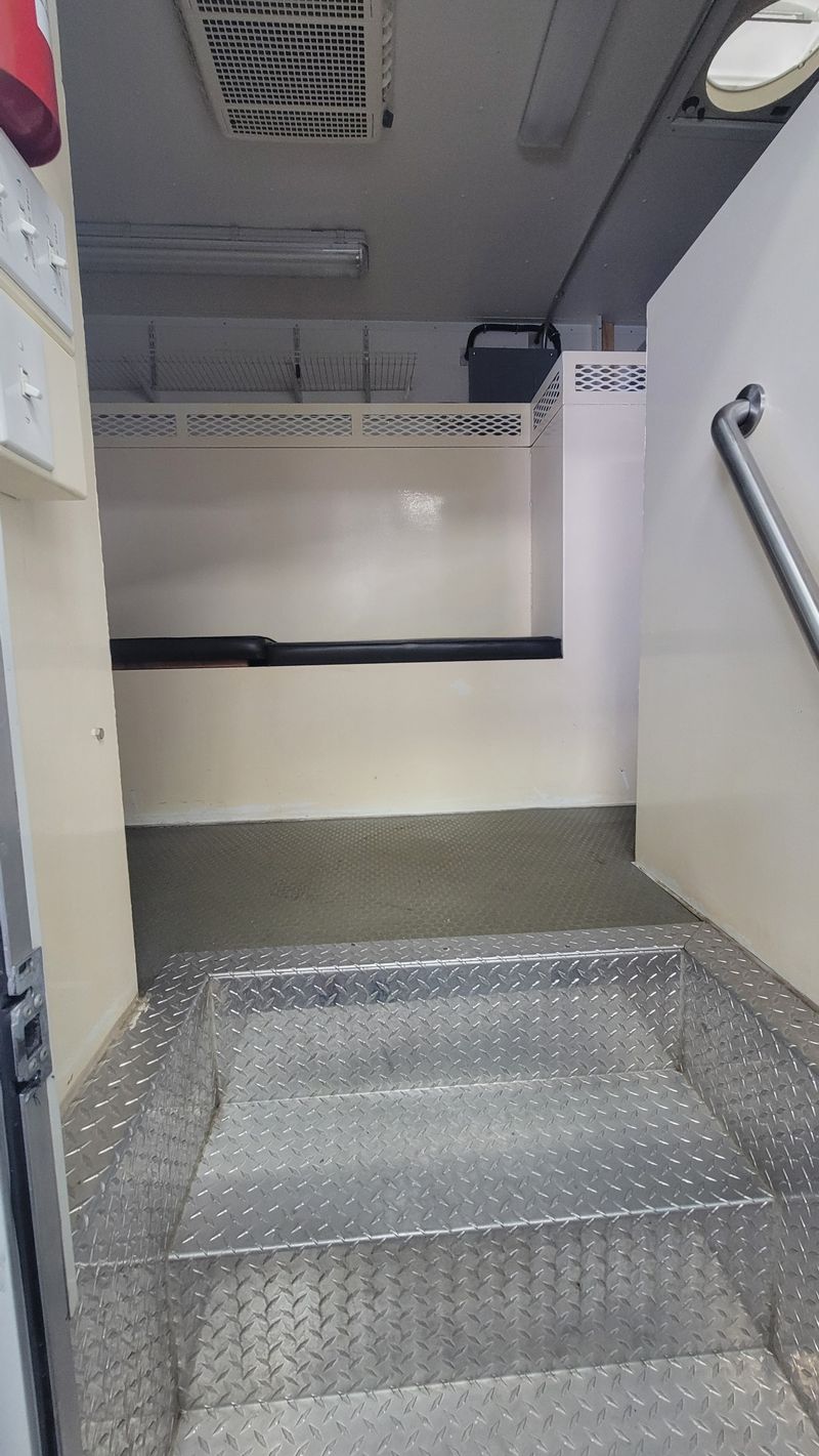 Picture 2/8 of a 2006 f550 for sale in Kennewick, Washington