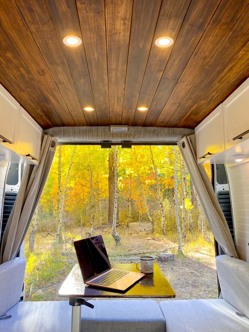 Picture 4/20 of a NEW Factory Engine! Shower, Stove & Oven, Dinette Bed, 400A for sale in Berkeley, California