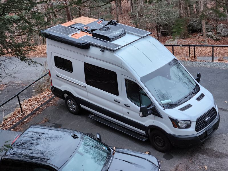 Picture 2/10 of a 2019 Ford Transit  250 , 148 wb, high roof, rwd for sale in Lake Ariel, Pennsylvania