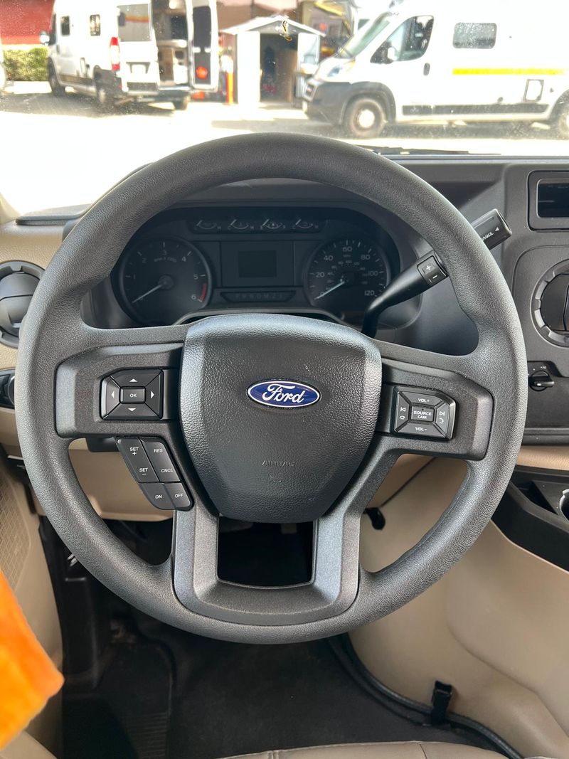 Picture 5/27 of a Ford E-350 Motorhome • L3H2 • Diesel • Self-Contained for sale in Compton, California