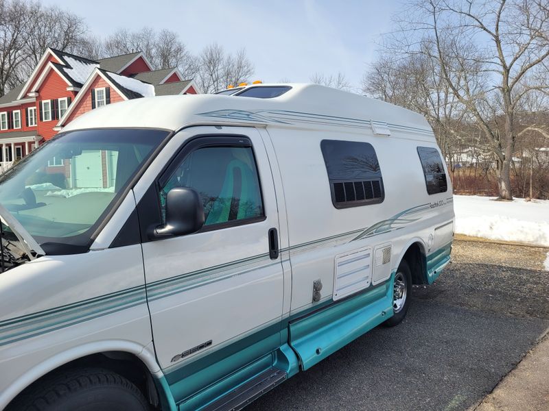 Picture 4/12 of a 1999 Roadtrek 200 Popular  for sale in Woburn, Massachusetts