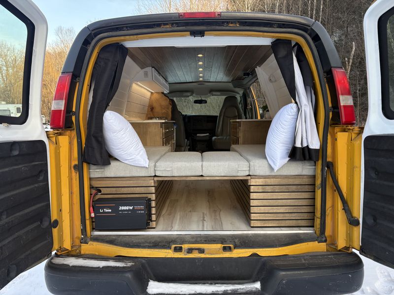 Picture 2/18 of a All Wheel Drive 2006 Chevy express 1500 for sale in Brackney, Pennsylvania