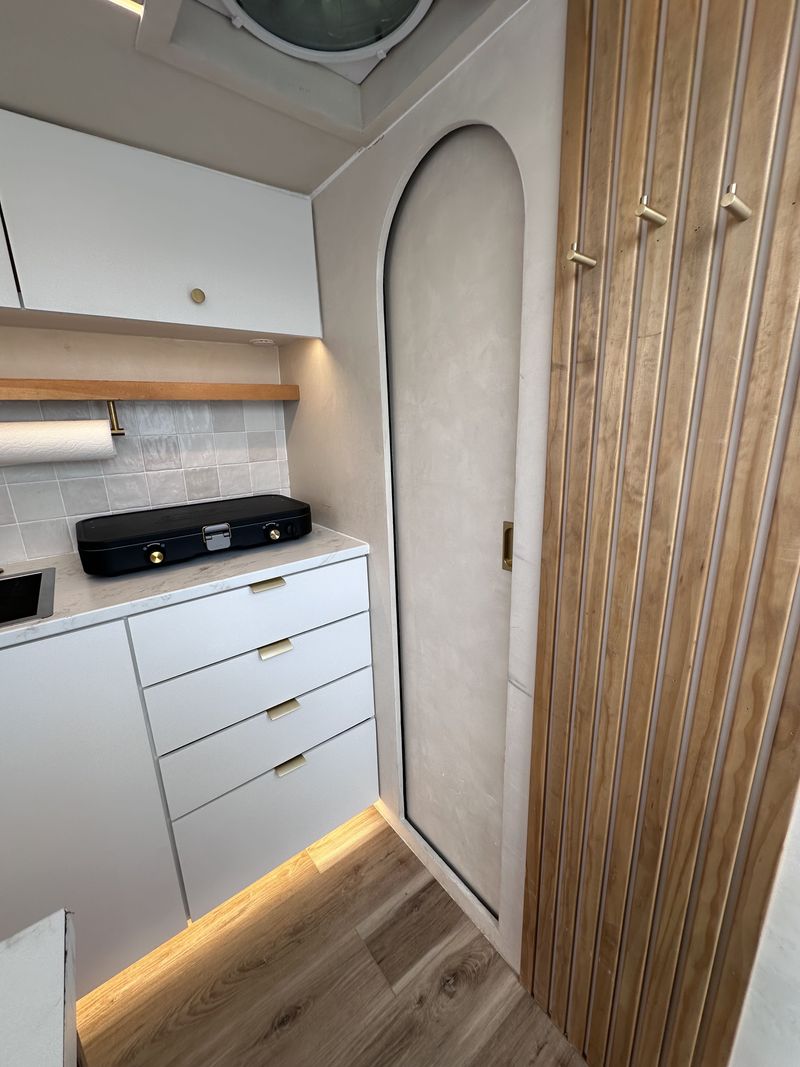 Picture 2/8 of a 2022 Mercedes sprinter for sale in Bozeman, Montana