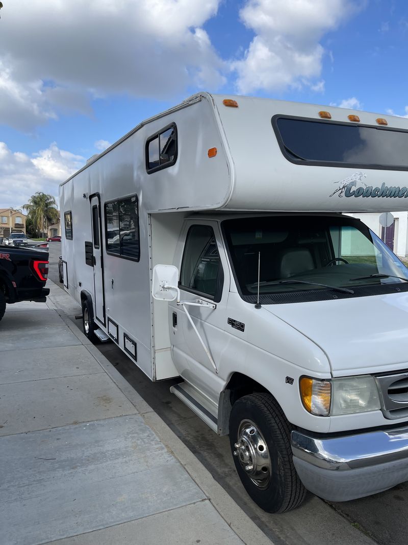 Picture 2/9 of a Remodeled 2002 ford motorhome for sale in Perris, California