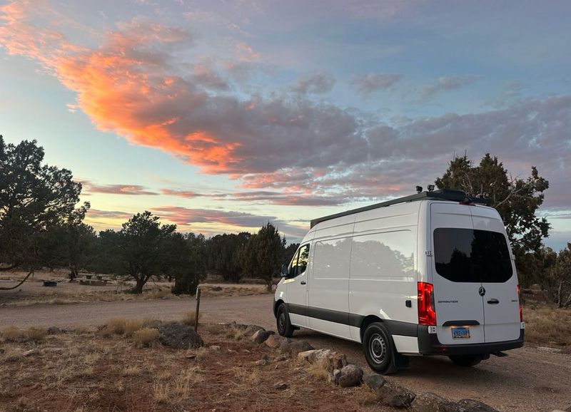 Picture 1/27 of a Spirit Campervans - 144” Mercedes-Benz Sprinter for sale in Las Vegas, Nevada