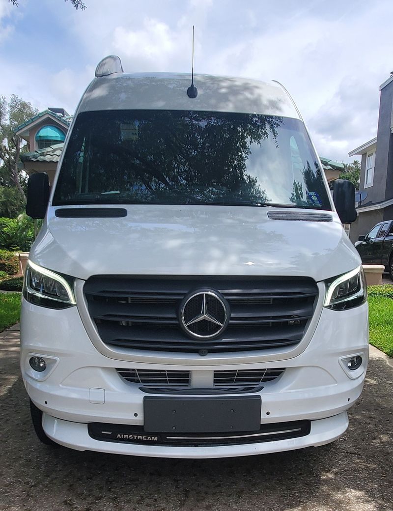 Picture 2/45 of a 2022 Airstream IS 19 (Mercedes Diesel 4x4) for sale in Winter Park, Florida