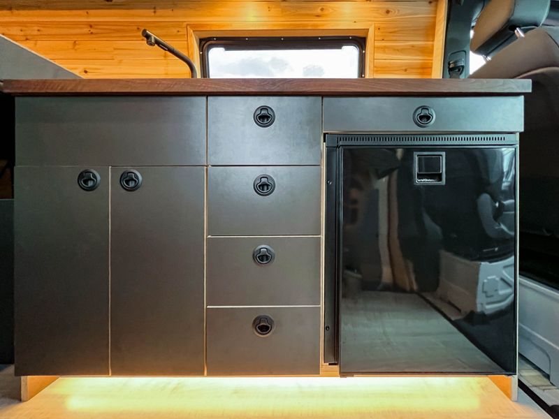 Picture 4/24 of a Brand NEW build! 144 Sprinter for sale in Troutdale, Oregon