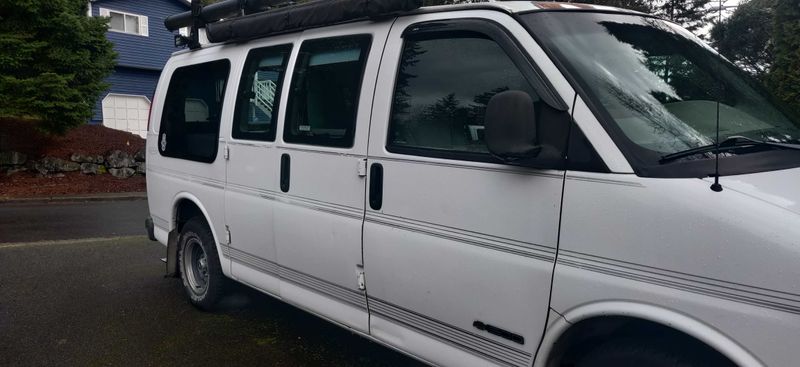 Picture 2/7 of a 2000 Chevy Express Conversion/Camper Van for sale in Renton, Washington