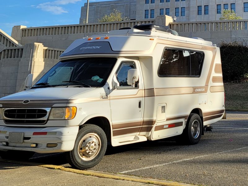 Picture 1/45 of a 2002 Ford Chinook Concourse XL for sale in San Jose, California