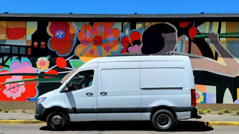 Picture 1/13 of a 2019 Mercedes-Benz 3500 High Roof Sprinter for sale in Medford, Oregon