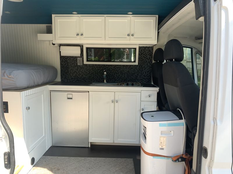 Picture 3/20 of a 2018 Camper Van  for sale in Davenport, Iowa