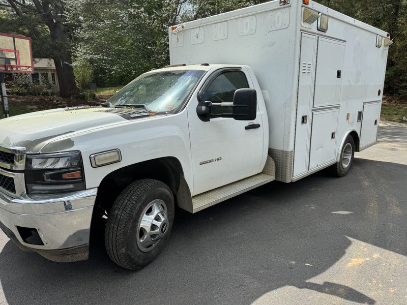 Picture 1/25 of a 2011 duramax Allison Chevy Silverado 3500 for sale in Lilburn, Georgia