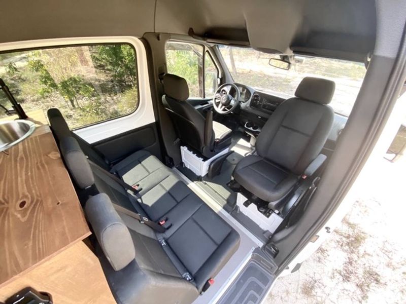 Picture 4/11 of a 2019 Mercedes 4x4 for sale in Moncure, North Carolina