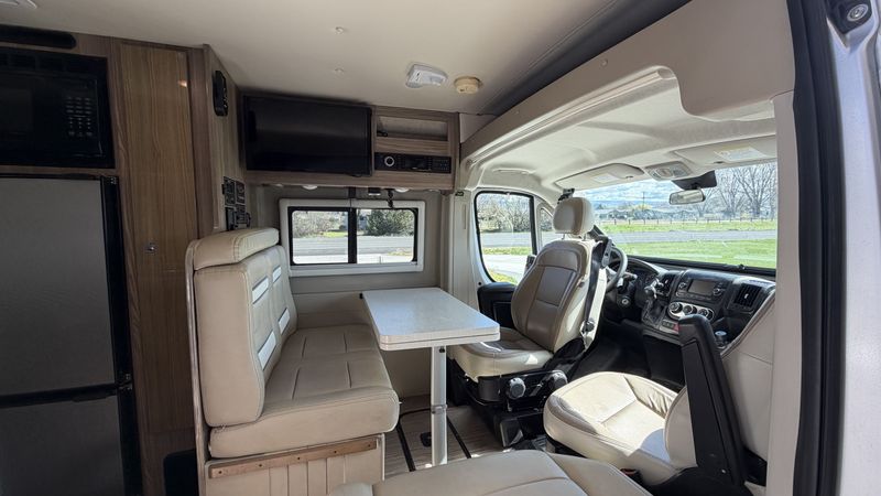 Picture 5/11 of a 2019 Winnebago Travato 59GL for sale in Walla Walla, Washington