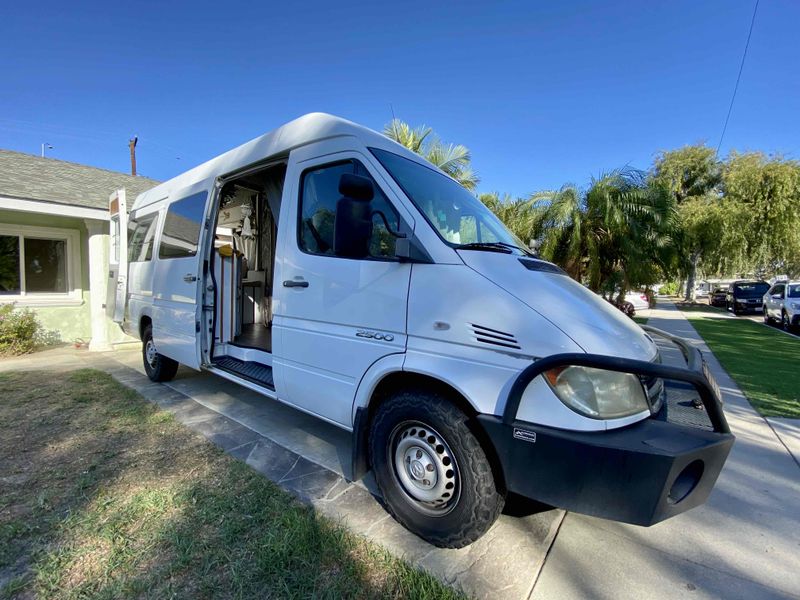 Picture 6/13 of a 2006 Dodge Sprinter Campervan for sale in Long Beach, California