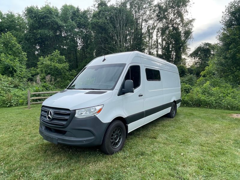 Picture 2/14 of a 2019 Sprinter 170  Glamper Van for sale in Akron, Ohio