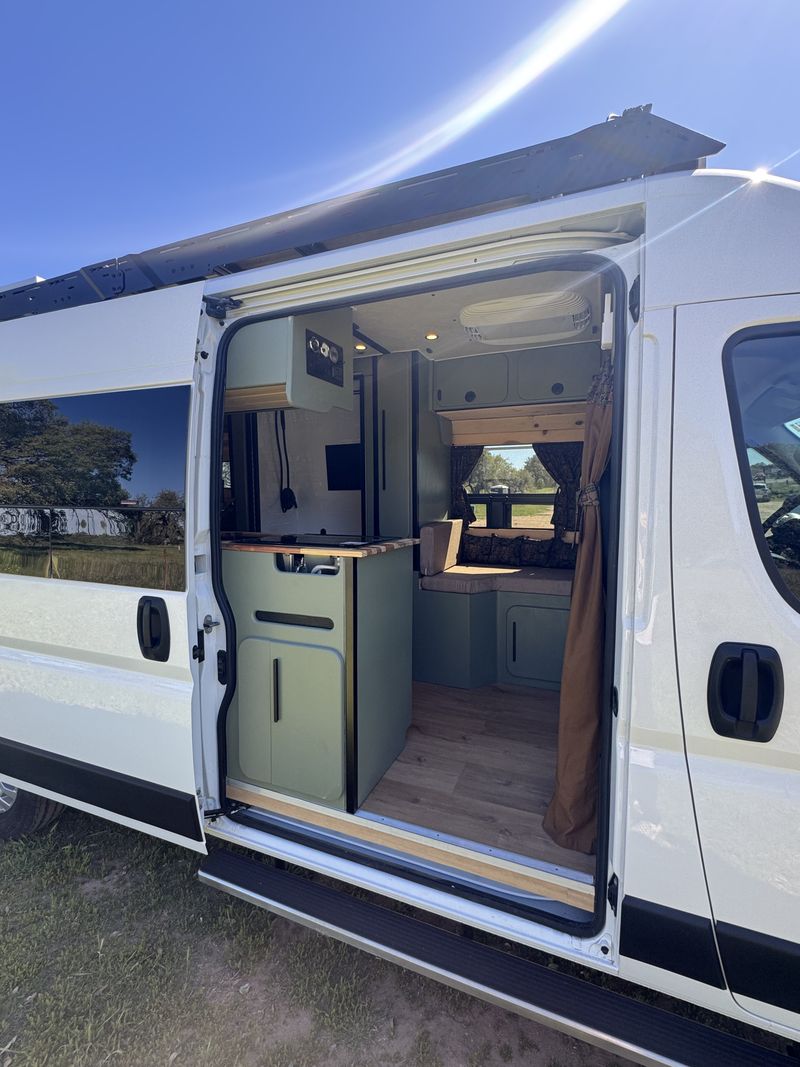 Picture 4/45 of a A Travelers Nest for sale in Wildomar, California