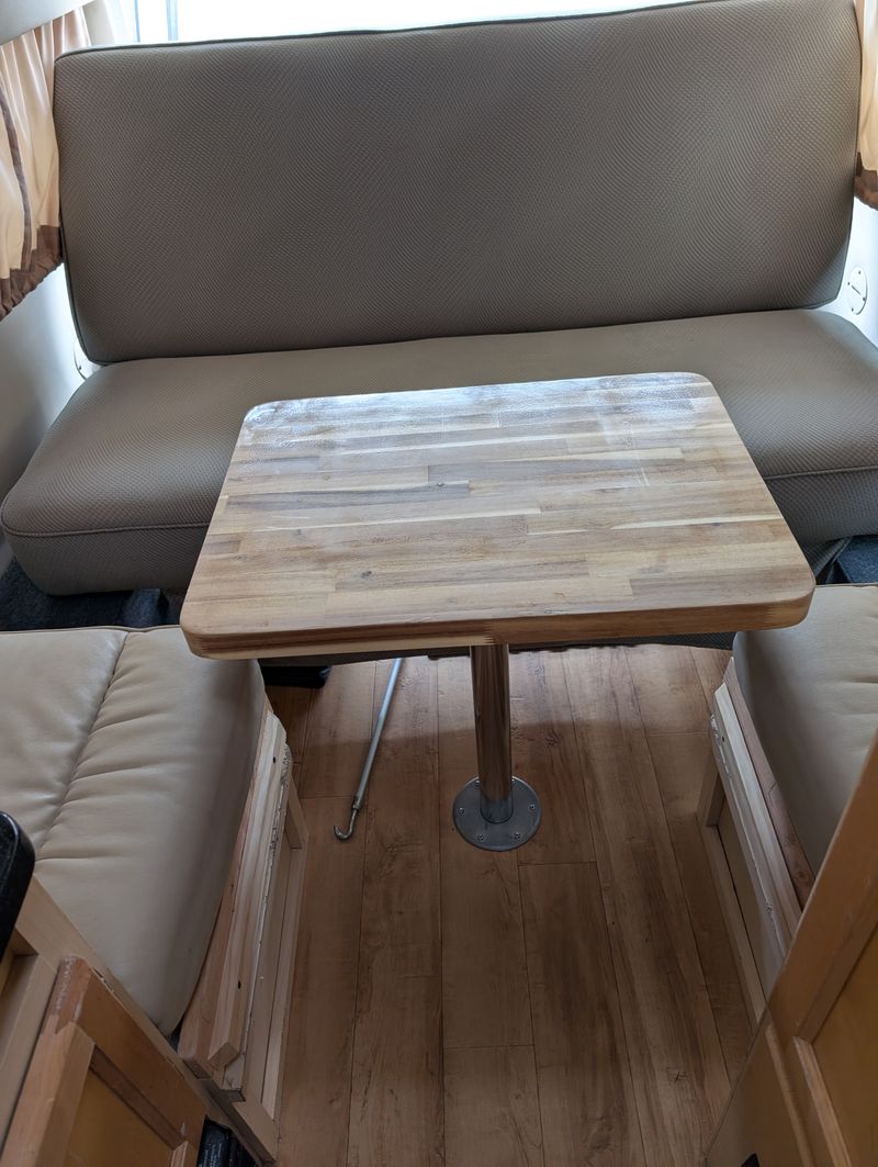 Picture 5/10 of a 2014 Ford E350 V8 LOADED HiTop Camper Van with 77K miles. for sale in Beaumont, California