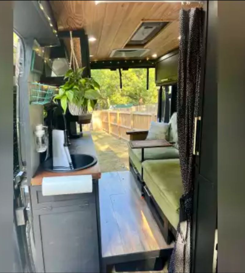 Picture 4/10 of a 🚐 FOR SALE: 2021 Ram ProMaster 2500 High Roof Camper Van for sale in Baton Rouge, Louisiana