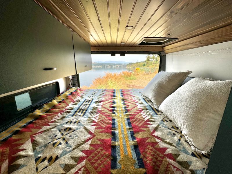 Picture 3/22 of a 4-season Off Grid Van for sale in Bremerton, Washington