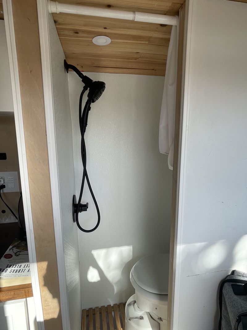 Picture 2/5 of a 2019 Ram Promaster 2500 Campervan with wet bath. for sale in Glastonbury, Connecticut