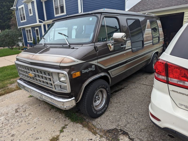 Picture 1/17 of a 1982 chevorlet G20 for sale in Waterford, Michigan