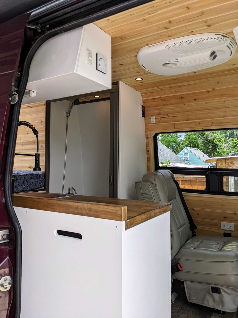 Picture 4/26 of a 2010 Mercedes Sprinter for sale in Denver, Colorado