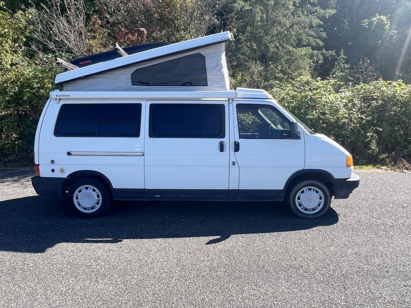 Picture 2/38 of a 1995 Volkswagen Eurovan for sale in Bellingham, Washington