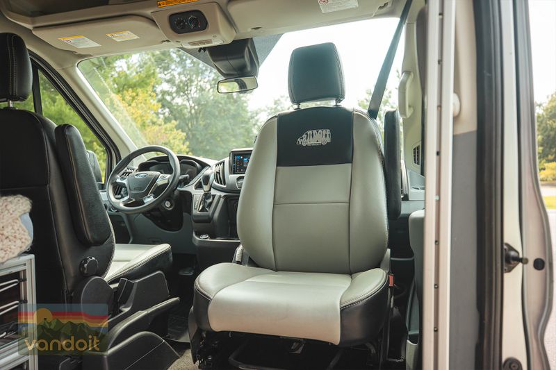 Picture 1/28 of a 2019 Highroof EL Vandoit DO Model for sale in Blue Springs, Missouri
