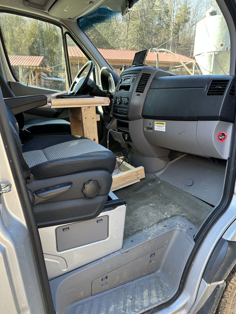 Picture 4/13 of a 2007 Sprinter Van for sale in Tompkinsville, Kentucky