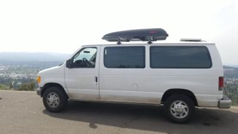Picture 2/13 of a 2004 E350 super duty XL low miles  for sale in Bend, Oregon
